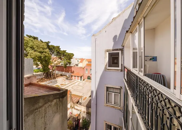 شقة Bright 3br Steps From National Pantheon | By Airnest