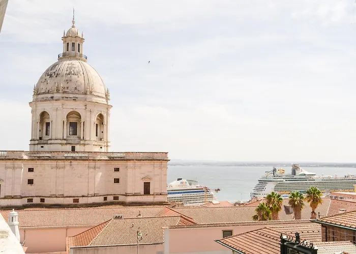 Bright 3br Steps From National Pantheon | By Airnest *