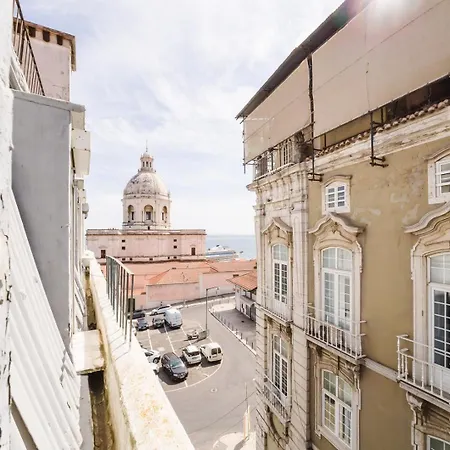 Bright 3br Steps From National Pantheon | By Airnest