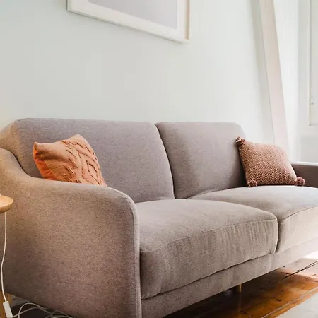 公寓 Bright 3br Steps From National Pantheon | By Airnest Lisboa