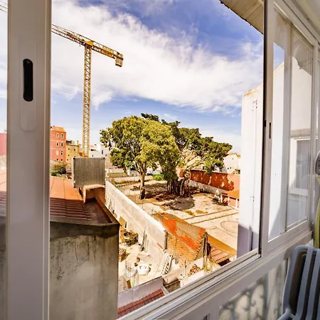 Bright 3br Steps From National Pantheon | By Airnest Lissabon