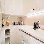 Bright 3br Steps From National Pantheon | By Airnest Apartment Lisbon
