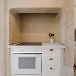 Apartment Bright 3br Steps From National Pantheon | By Airnest