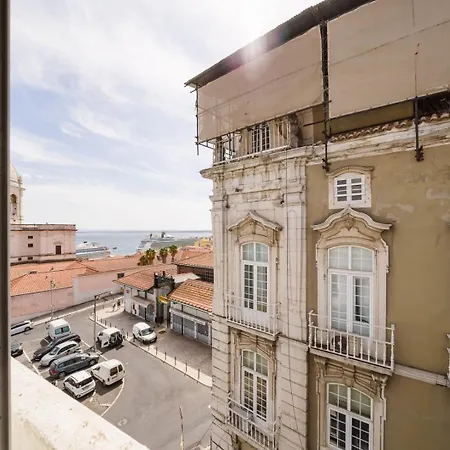 Bright 3br Steps From National Pantheon | By Airnest Lisbon